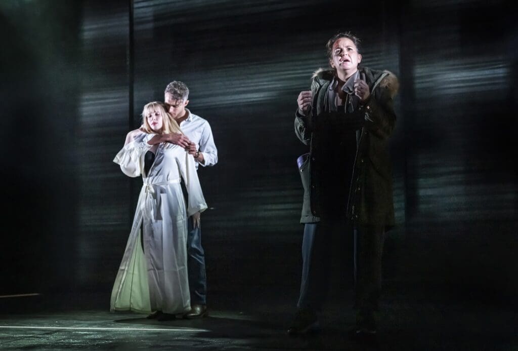 Review: The Girl on the Train at the New Theatre Cardiff