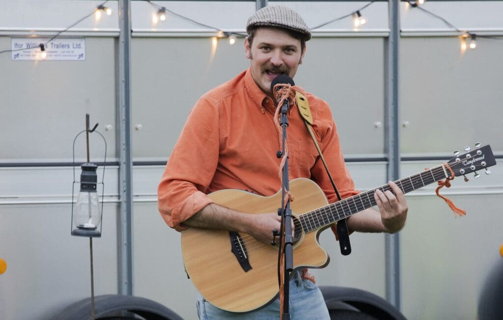 Welsh Whisperer set to make a big noise at Ruthin Festival’s iconic Top of Town event