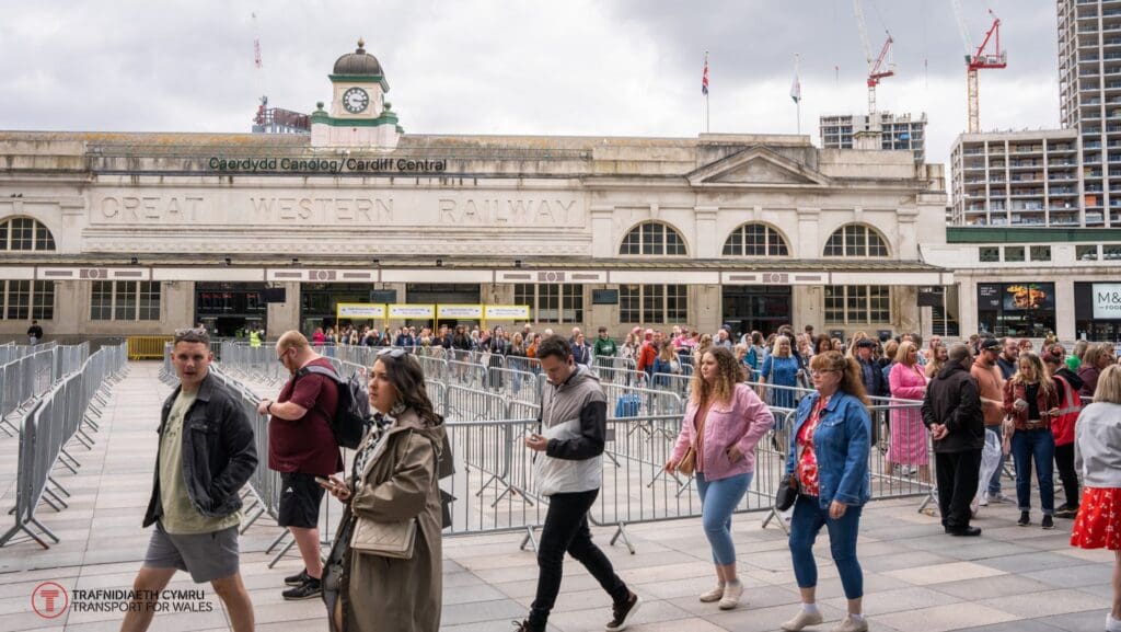 Extra trains and travel advice ahead of major Cardiff gigs