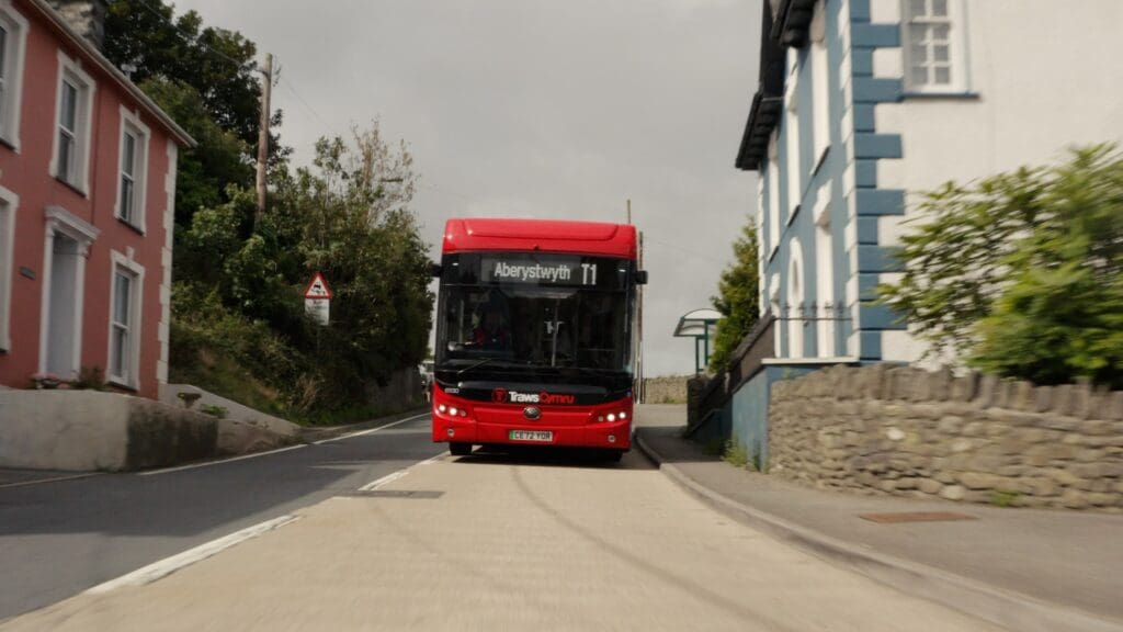 New evening departures and Sunday links for TrawsCymru T1 and T1X