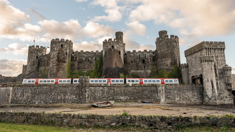 Discover Wales’ coastal beauty by rail this bank holiday