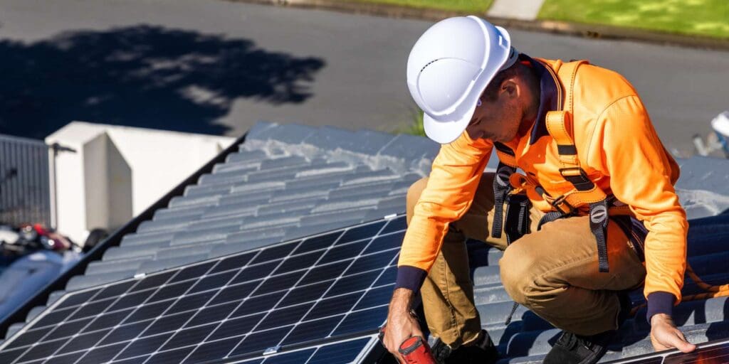 Why Invest in Solar for UK Commercial Properties