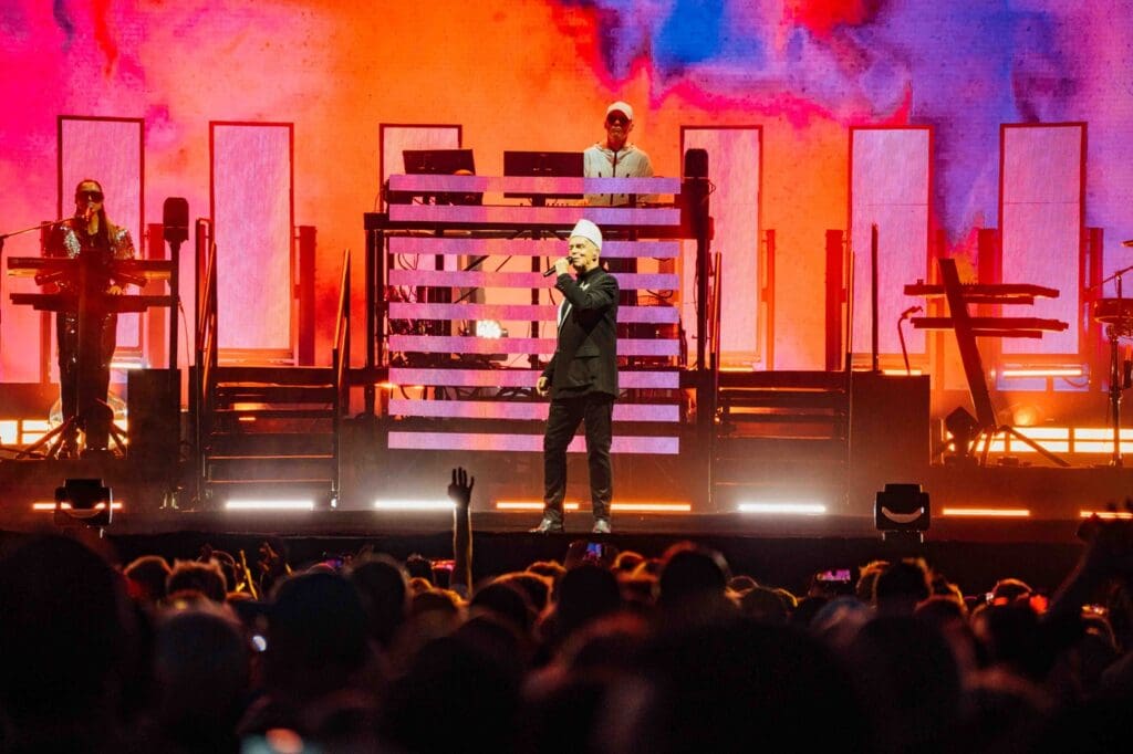 Pet Shop Boys light up Cardiff Castle with Dreamworld