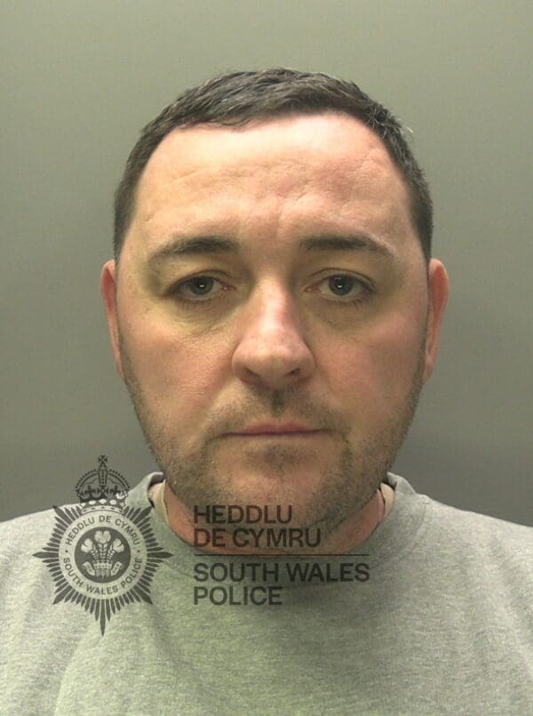 Couple sentenced after being caught drug dealing in Swansea