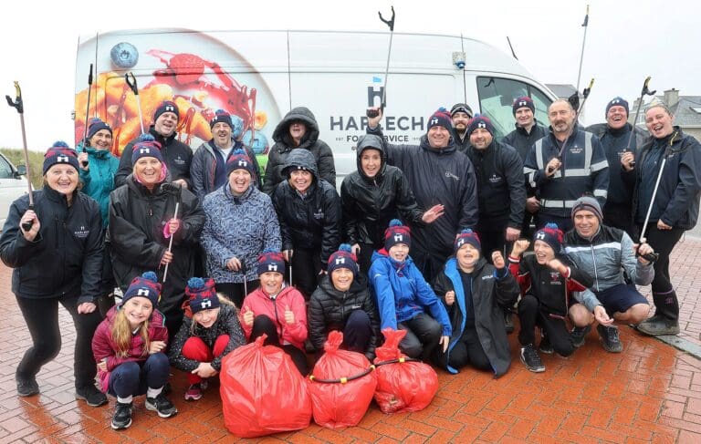 Pwllheli beach cleared of rubbish in community effort