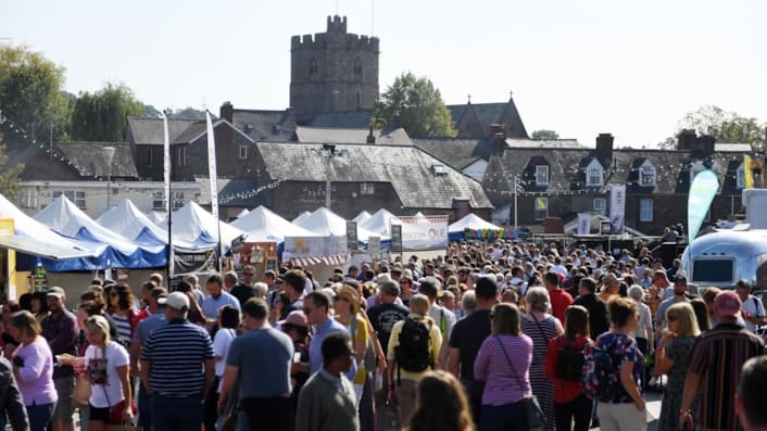 Free shuttle bus to Abergavenny Food Festival for rail passengers