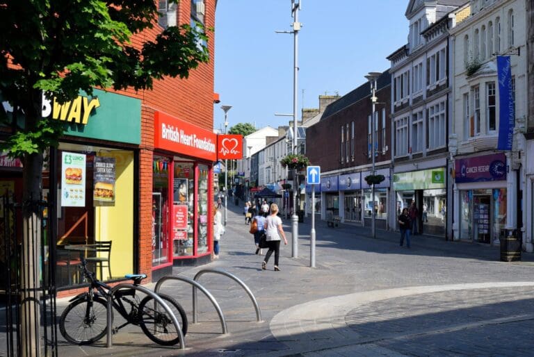 Bridgend Council approves new traffic rules for town centre