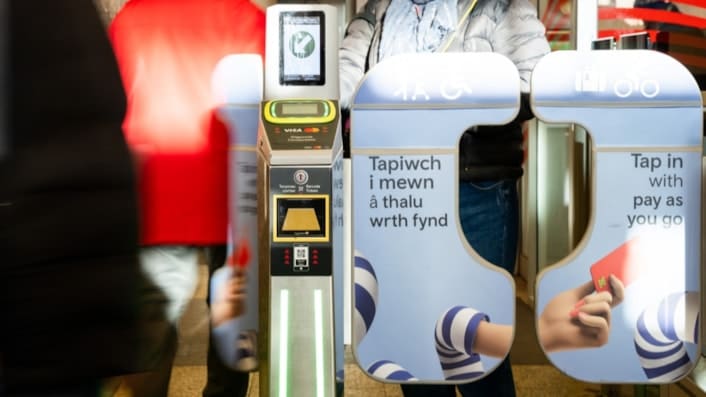 TfW’s contactless rail travel hits 1.5 million journeys milestone