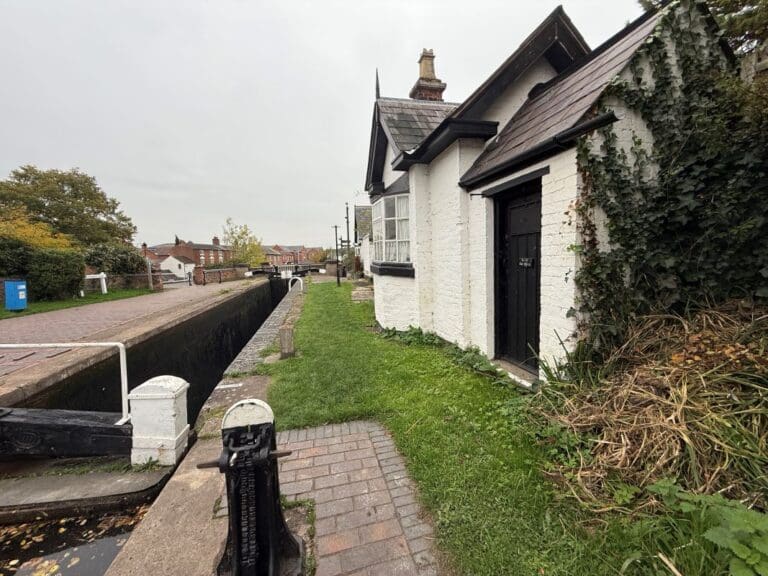 Tiny canal-side toll house with £14,000 guide price goes up for auction