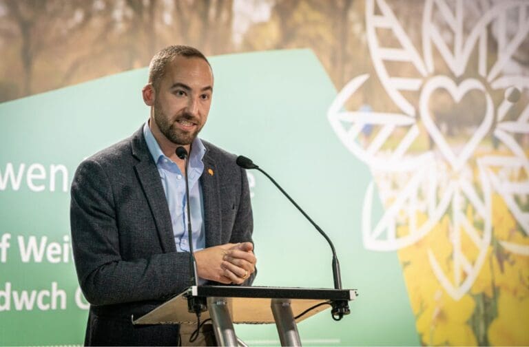 Keep Wales Tidy honours local champions at national awards ceremony