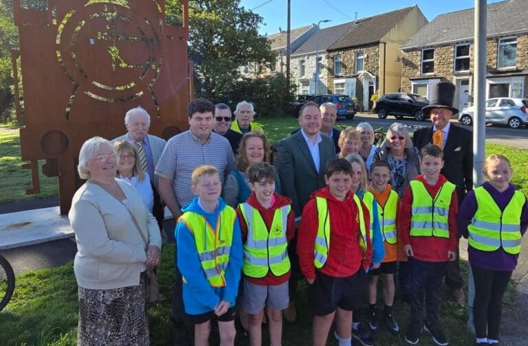 New train sculpture unveiled in Swansea community