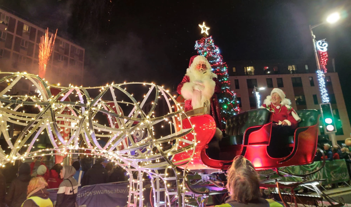 Waterfront Winterland returns to Swansea with ice rink, funfair and festive stalls