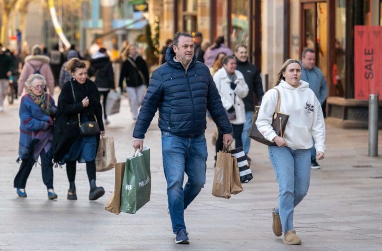 Bright winter weather and sales drive Cardiff city centre footfall