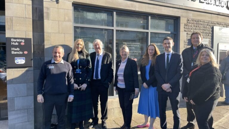 Face to face banking returns to Ystradgynlais high street