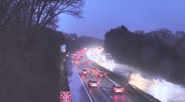 Morning rush hour delays hit M4 and A470 across South Wales