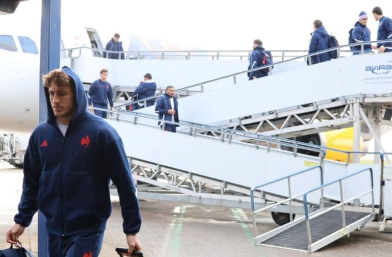 France touch down in Cardiff ahead of Six Nations showdown