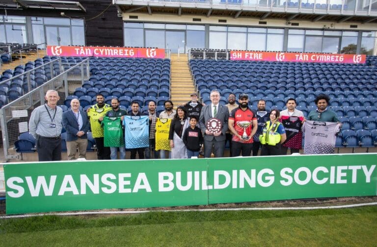 Glamorgan secures continued backing ahead of Division One return