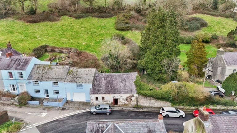 Carmarthenshire barn and 6.7 acres offered at £90,000