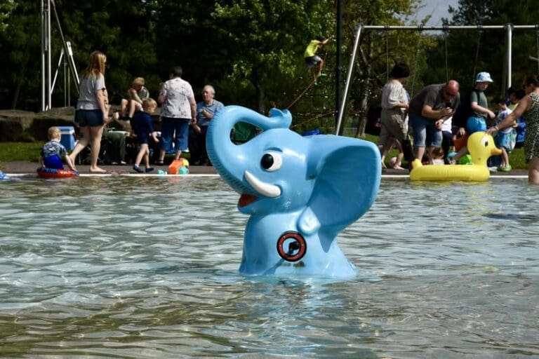 Blackpill Lido closes after flooring issue forces pool to be drained