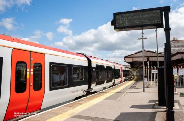 TfW boosts rail services for huge weekend events in Cardiff and Barry Island