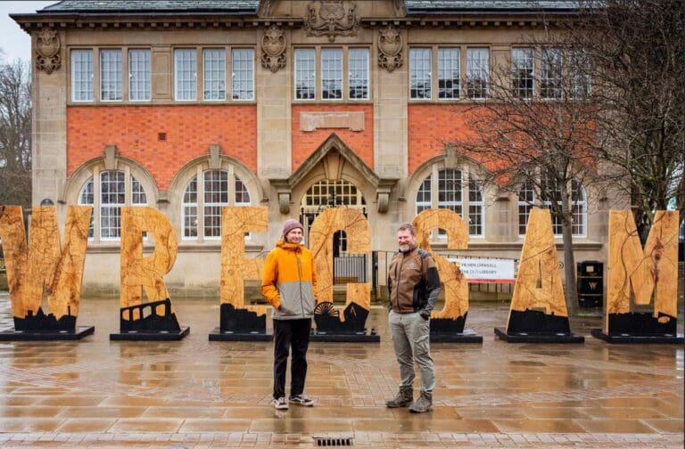 Tree carving artist Simon O’Rourke joins Wrexham’s City of Culture bid team