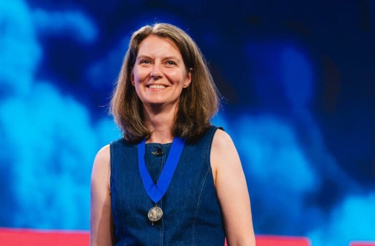 Welsh climate scientist honoured with National Eisteddfod medal