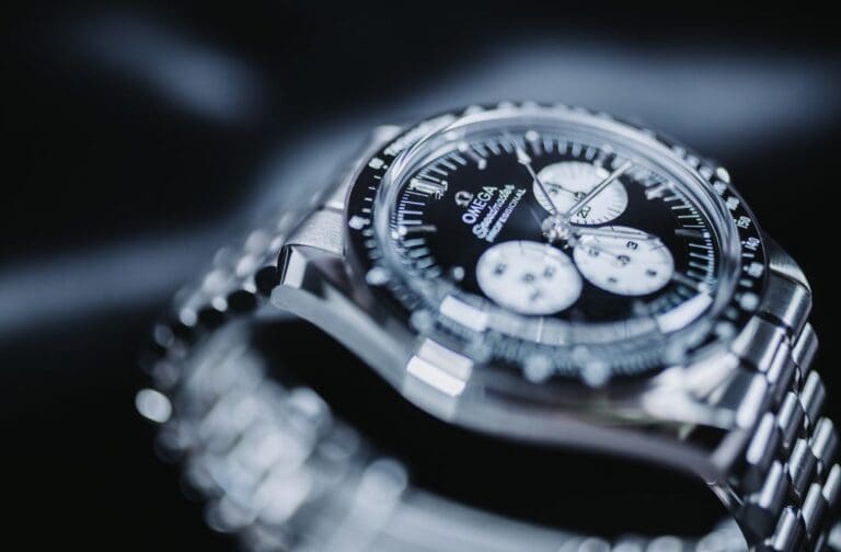 OMEGA or Breitling: Which Pre-Owned Luxury Watch Is Right for You?