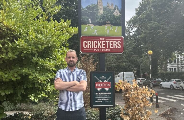 Award-winning pub manager takes over The Cricketers in Cardiff