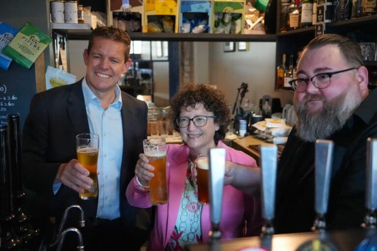 Welsh pubs, restaurants and cafés to get permanent 30% business rates cut