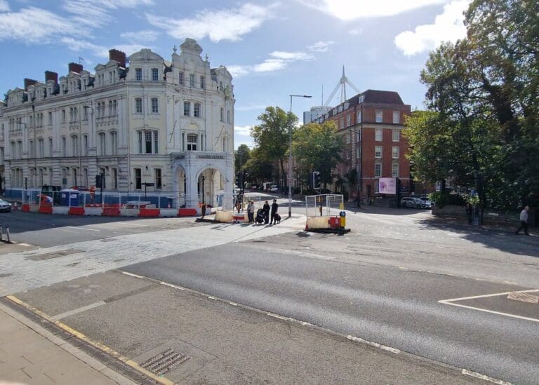 Roadworks continue on major Cardiff city centre route